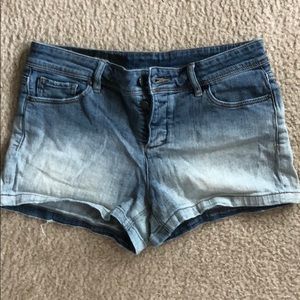 Armani exchange denim shorts size 28